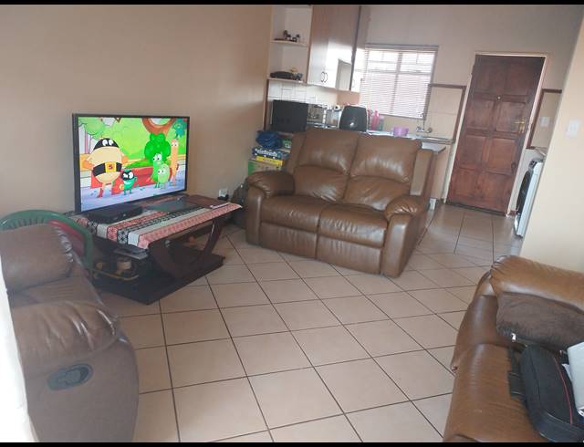 2 BEDROOM SECTIONAL TITLE FOR SALE IN KARENPARK